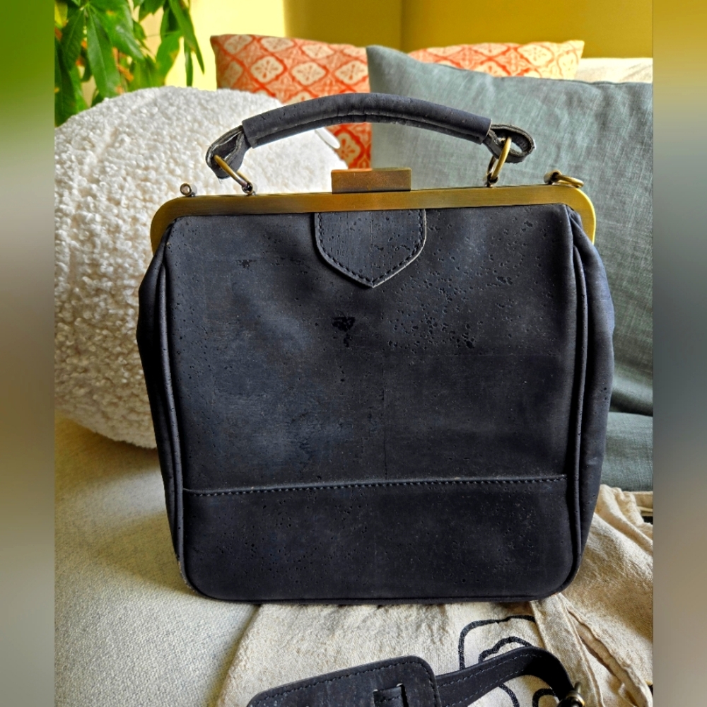 LaFlore Bebebark Convertible Purse